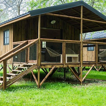 ホテル Camping Le Mouliat Moncrabeau エクステリア 写真