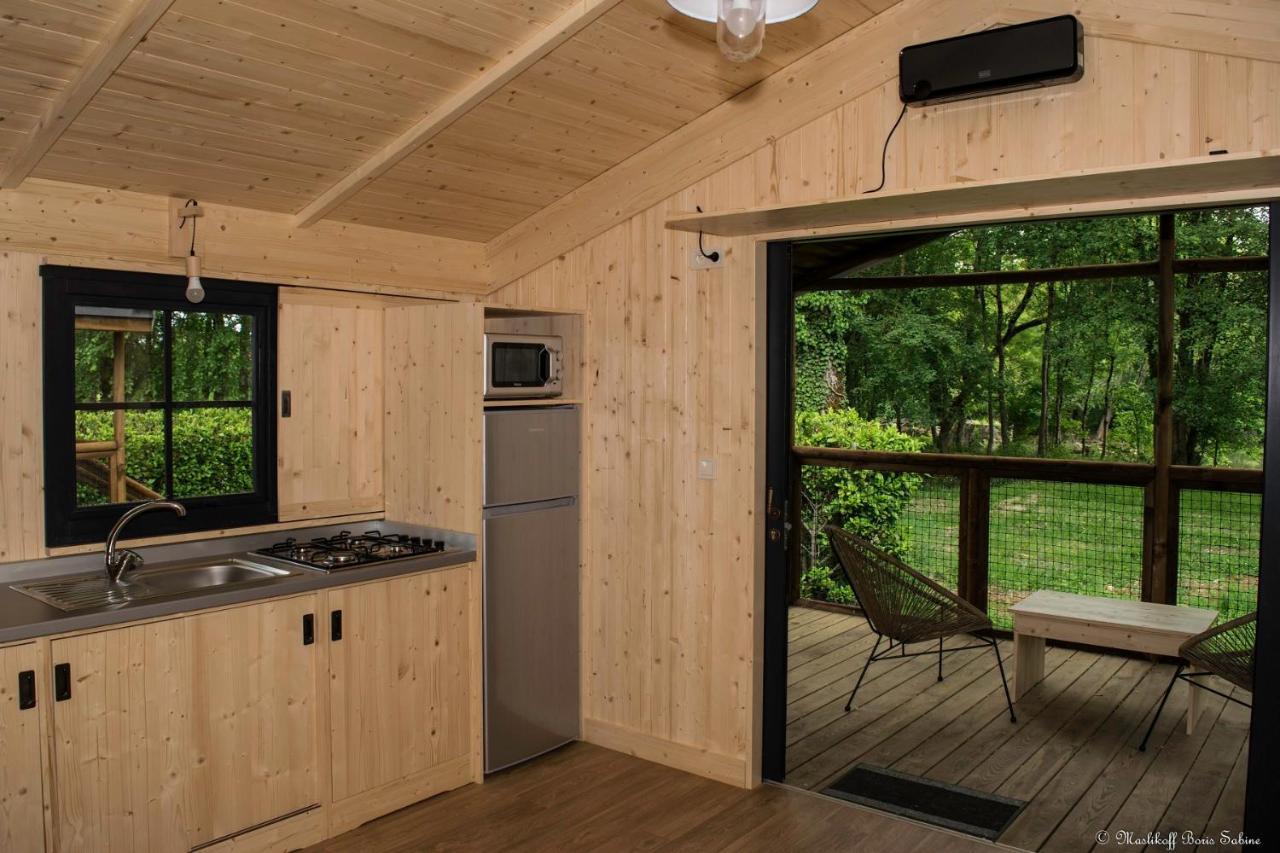 ホテル Camping Le Mouliat Moncrabeau エクステリア 写真