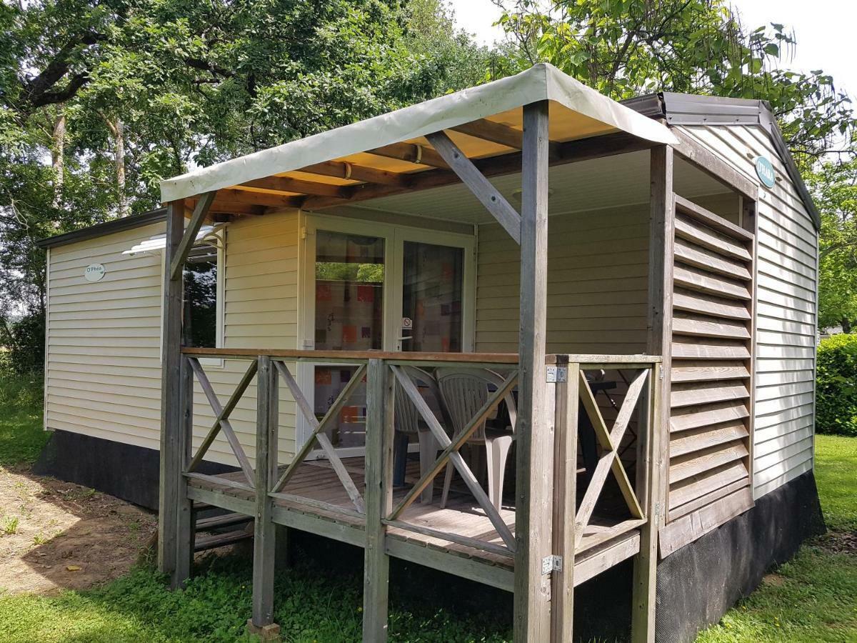 ホテル Camping Le Mouliat Moncrabeau エクステリア 写真